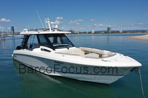 Boston Whaler 350 Realm ficha-técnica e avaliações